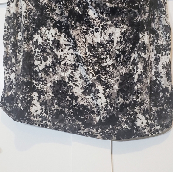 Lane Bryant (Lot Of 2) Sleeveless Tunic Tops Draped Neck Size 26/28 Black Pink - Picture 4 of 16